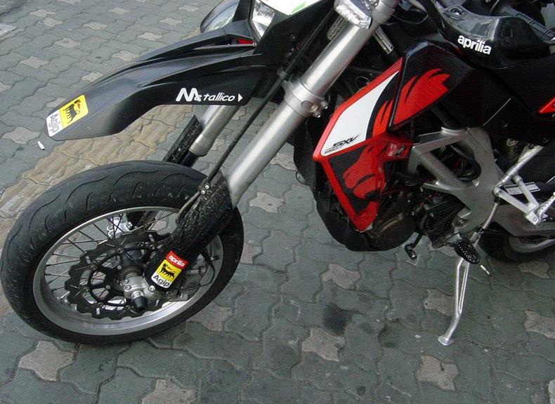 XRT Aprilia SXV550 프론트 포크 슬라이더